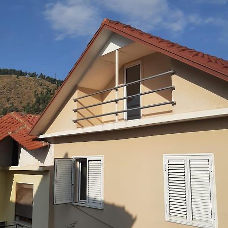 فيلا Andrea House بيرات المظهر الخارجي الصورة